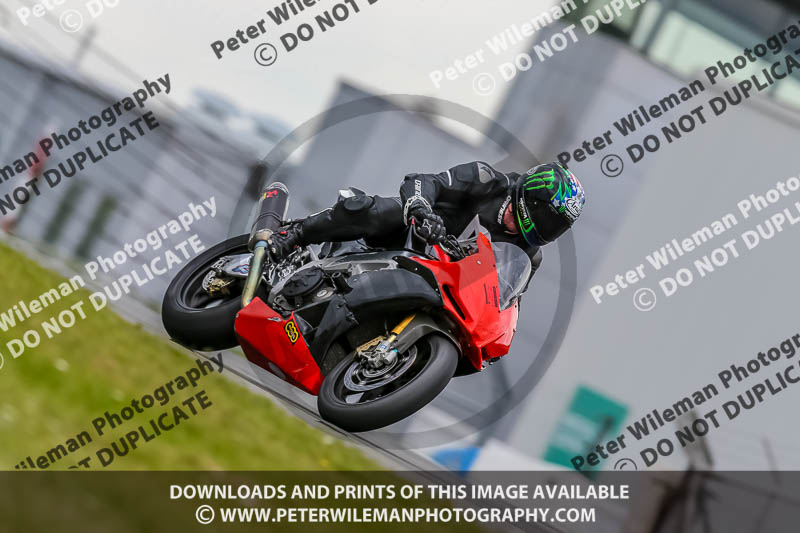 PJ Motorsport Photography;donington no limits trackday;donington park photographs;donington trackday photographs;no limits trackdays;peter wileman photography;trackday digital images;trackday photos